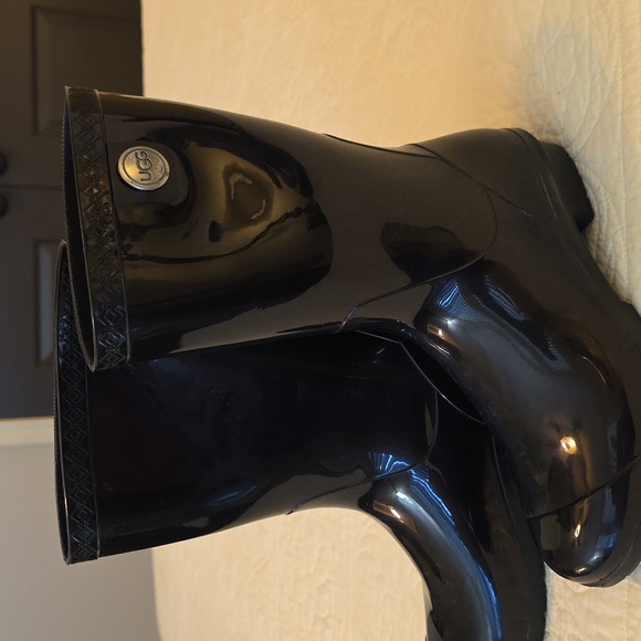 Ugg Shayw black rain boots - Picture 3 of 5